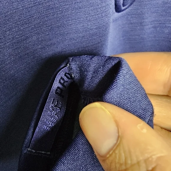 Nike Pro Women's Hyperwarm Half Zip Pullover Navy Size M - Picture 6 of 9